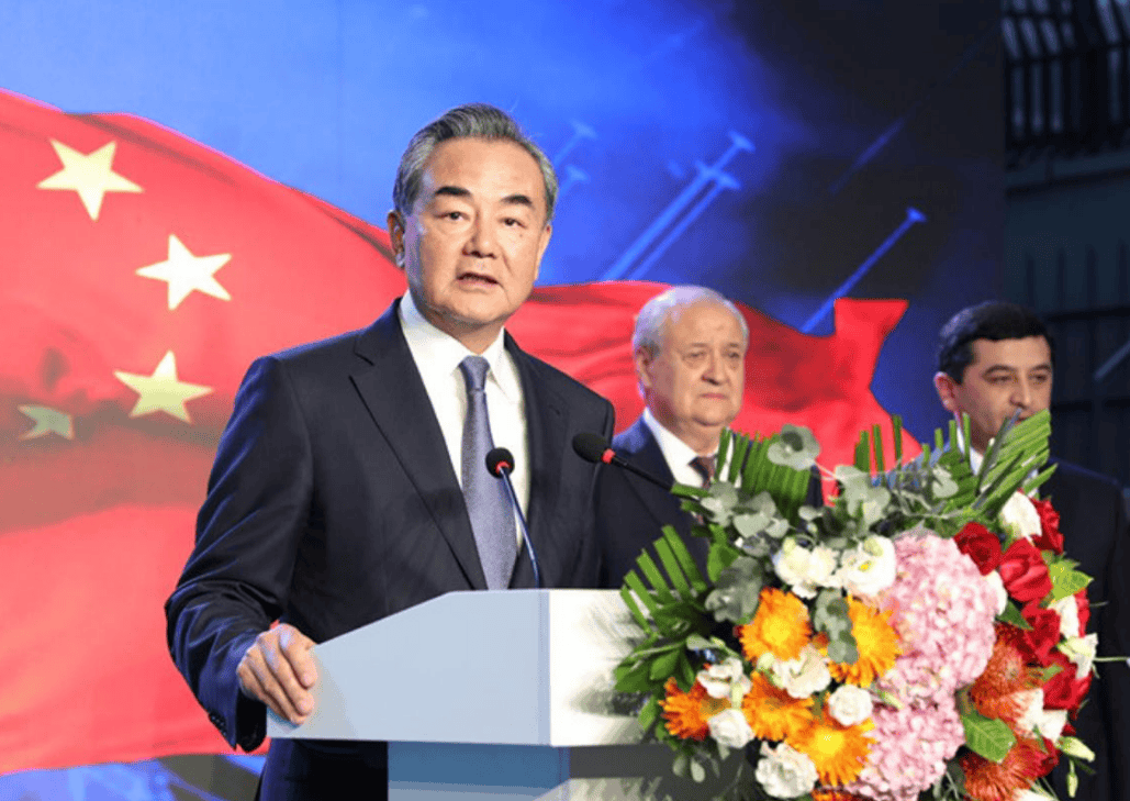 皇冠登3管理出租
_高市早苗G20上“炮轰”俄罗斯皇冠登3管理出租
，王毅对她换了称呼，3国当场力挺中国！