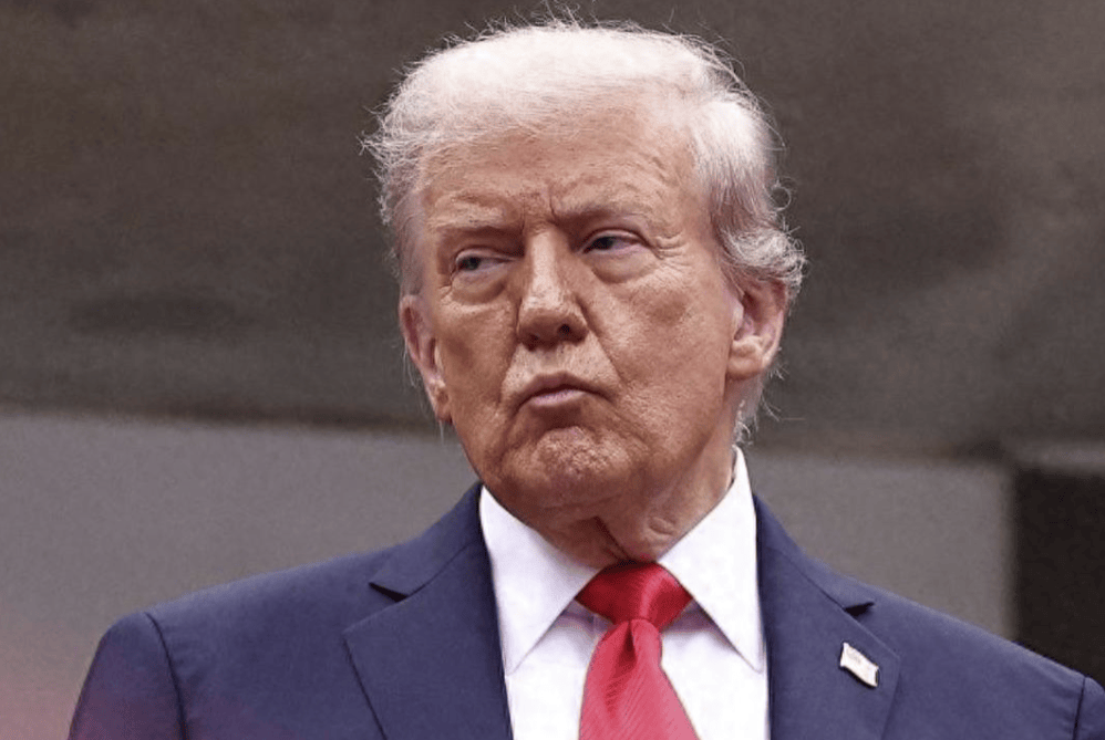 皇冠登一登二登三区别_全面反华开始?特朗普不当老二皇冠登一登二登三区别,9国在白宫签字,要废中国王牌